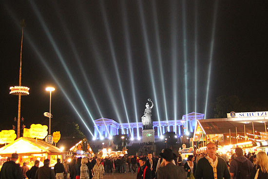 OSRAM Lichtspektakel vor der Bavaria vom 1.-4.10.2010 (©Foto: Martin Schmitz)